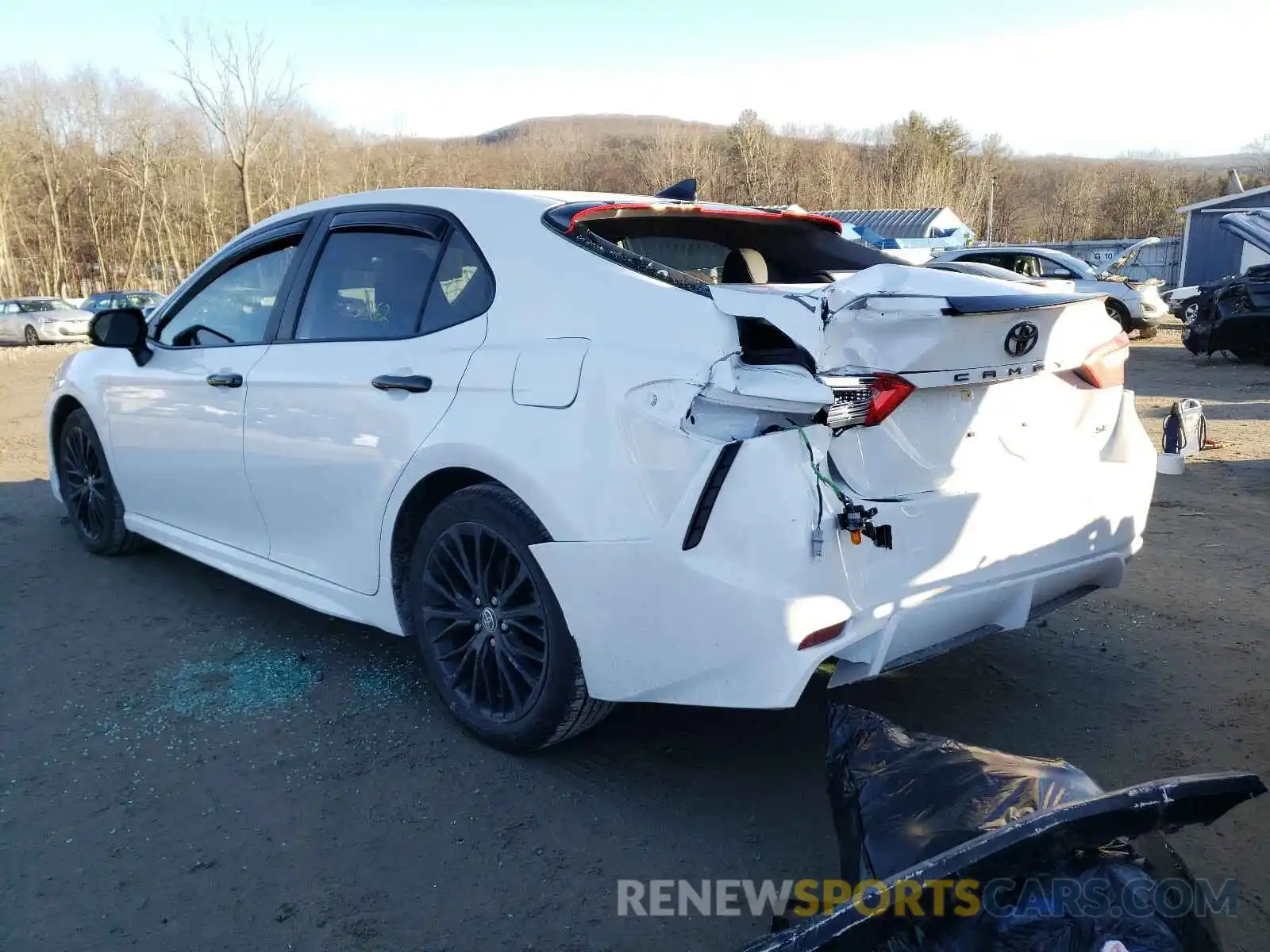 3 Photograph of a damaged car 4T1G11AK0LU363683 TOYOTA CAMRY 2020