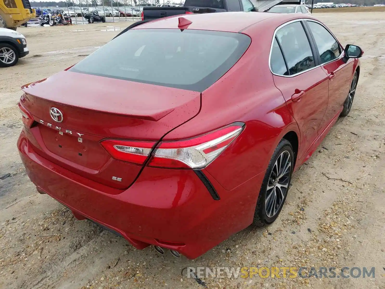 4 Photograph of a damaged car 4T1G11AK0LU365210 TOYOTA CAMRY 2020