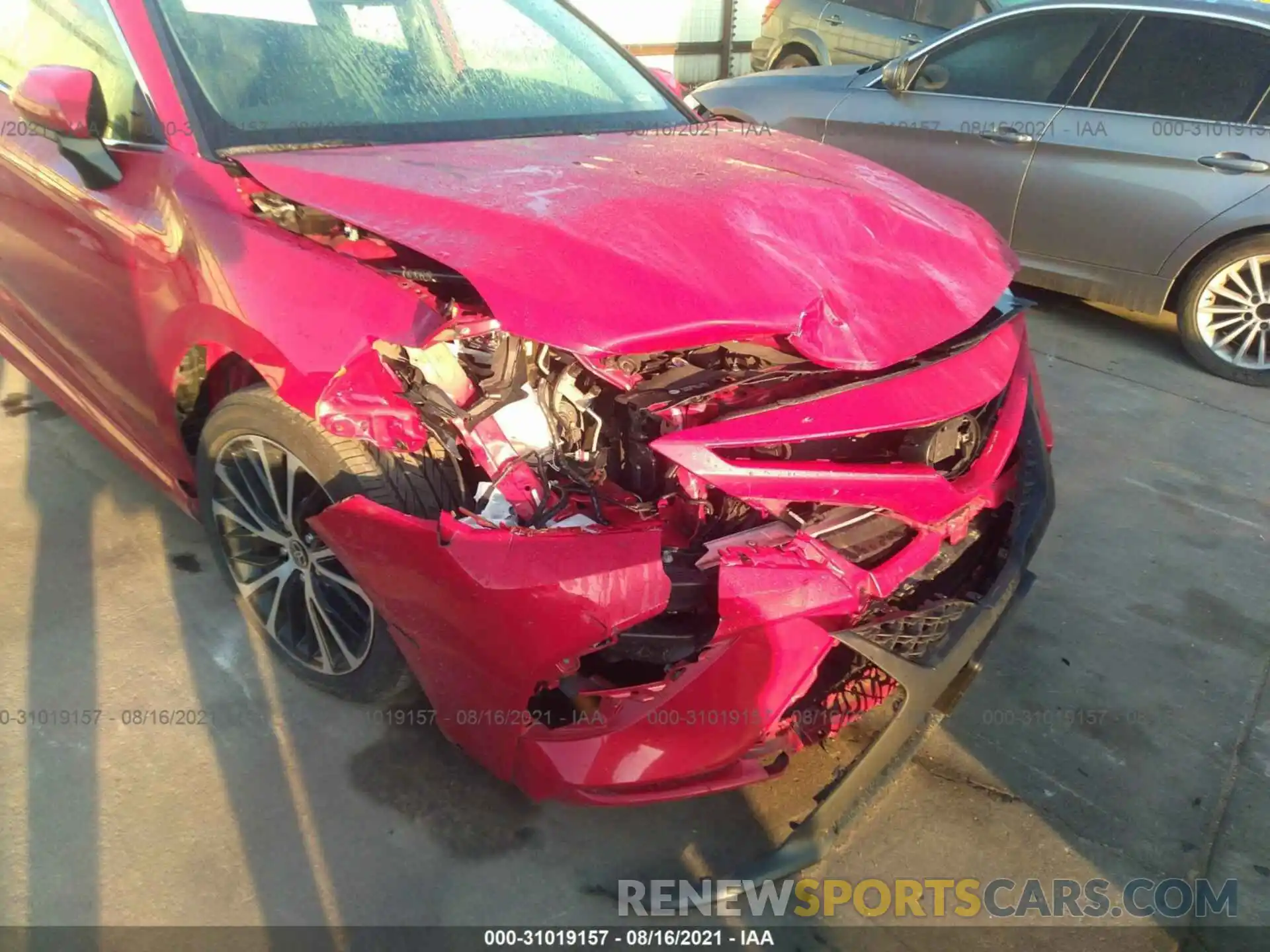 6 Photograph of a damaged car 4T1G11AK0LU365305 TOYOTA CAMRY 2020