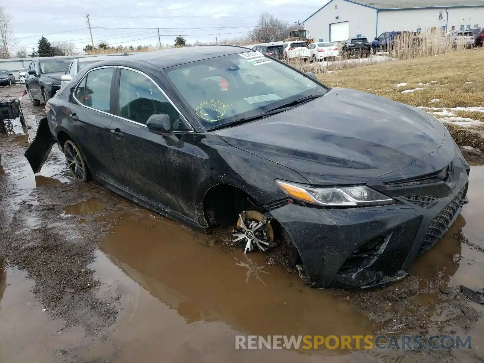 1 Photograph of a damaged car 4T1G11AK0LU365546 TOYOTA CAMRY 2020