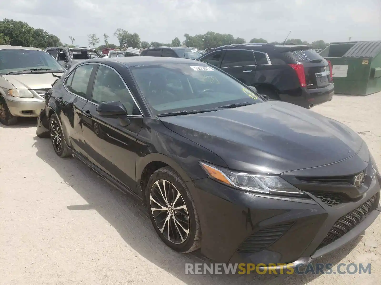 1 Photograph of a damaged car 4T1G11AK0LU371637 TOYOTA CAMRY 2020