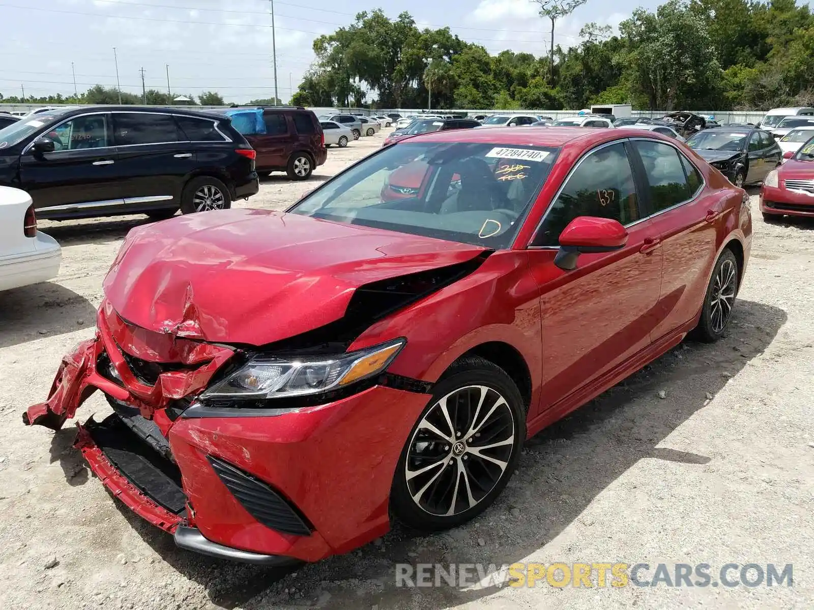 2 Photograph of a damaged car 4T1G11AK0LU375705 TOYOTA CAMRY 2020