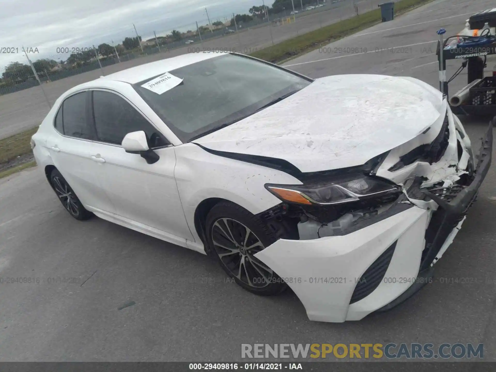 1 Photograph of a damaged car 4T1G11AK0LU377003 TOYOTA CAMRY 2020