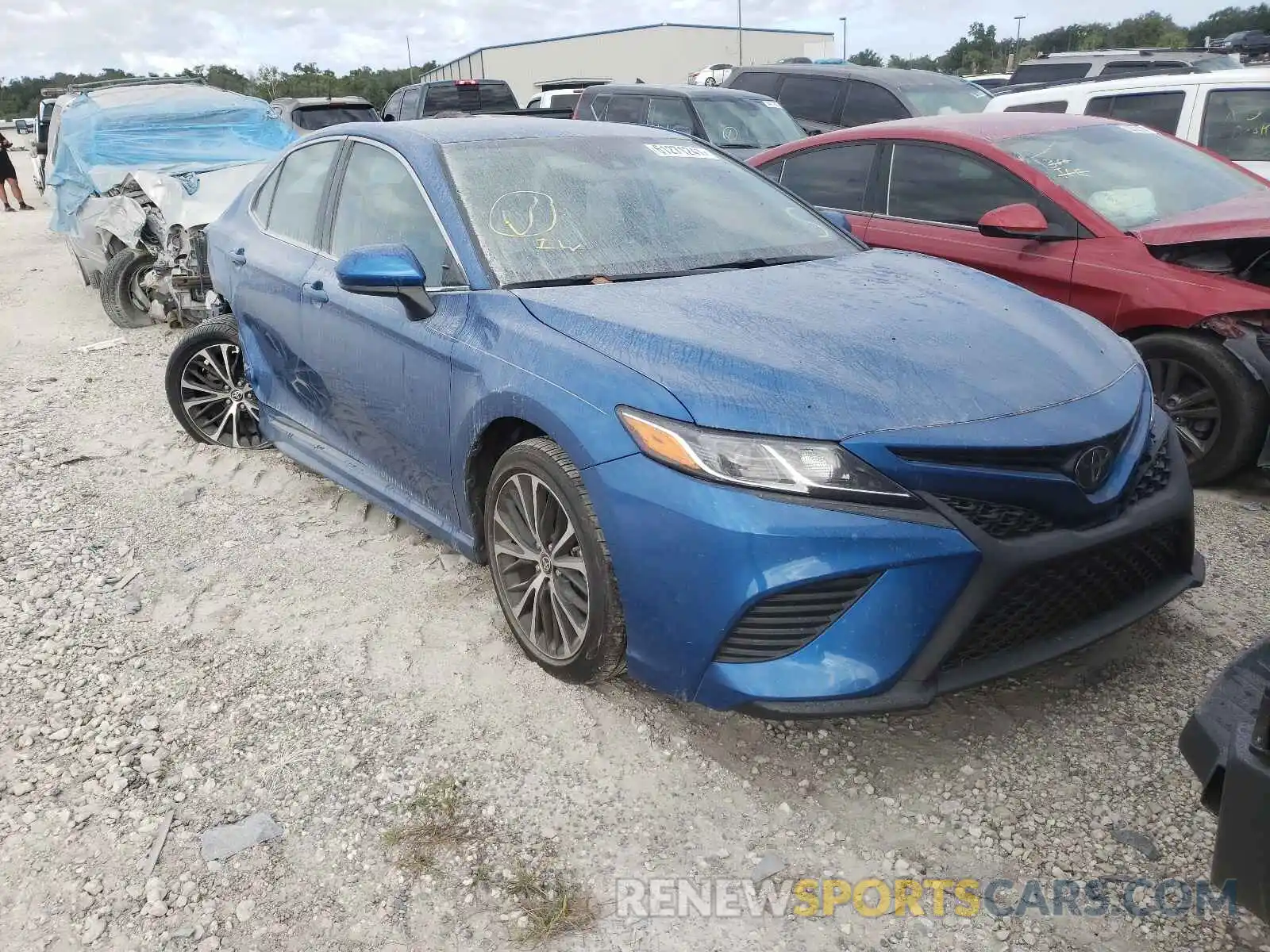 1 Photograph of a damaged car 4T1G11AK0LU377549 TOYOTA CAMRY 2020