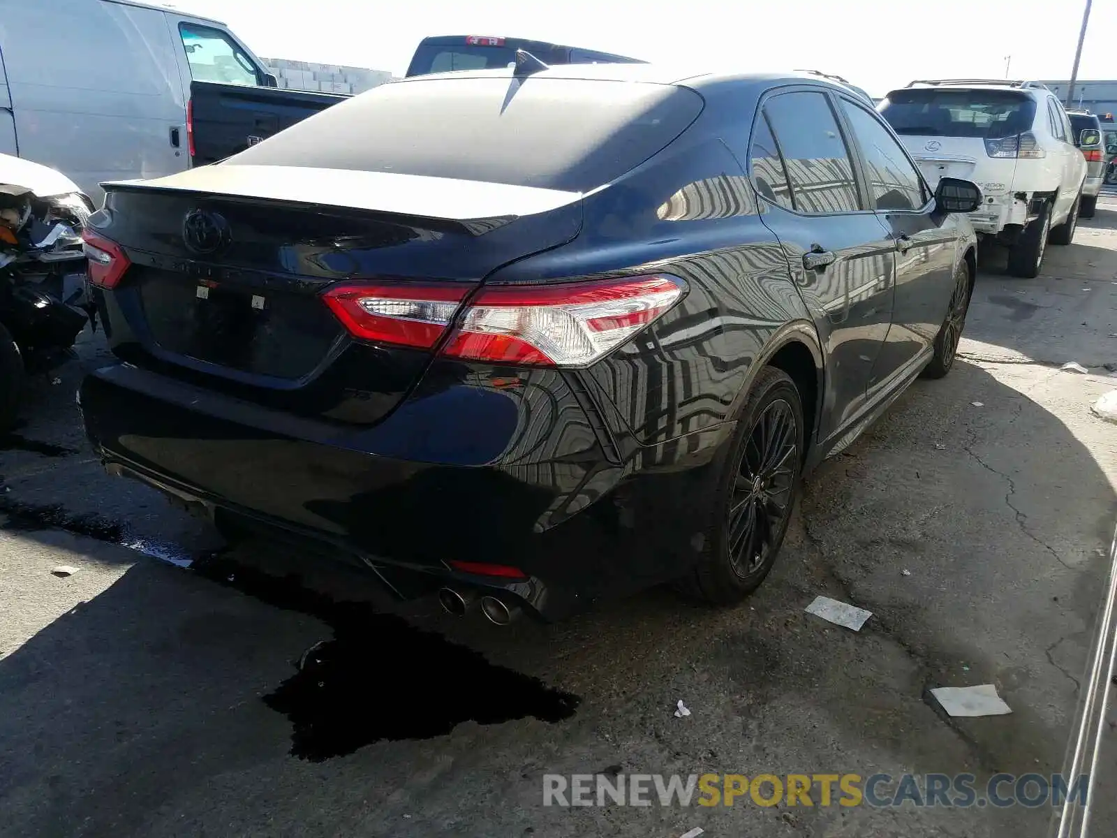 4 Photograph of a damaged car 4T1G11AK0LU379303 TOYOTA CAMRY 2020