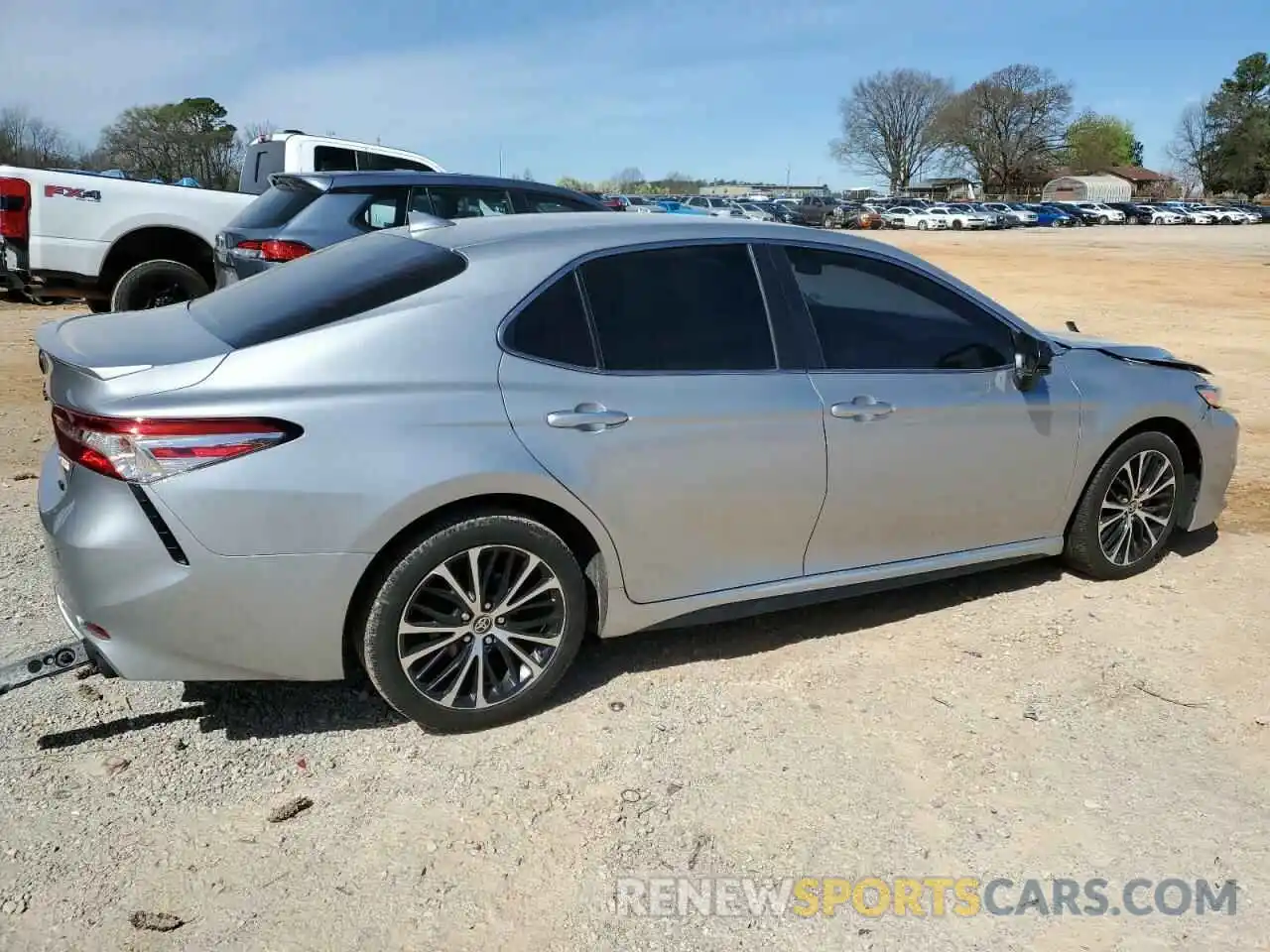 3 Photograph of a damaged car 4T1G11AK0LU381715 TOYOTA CAMRY 2020