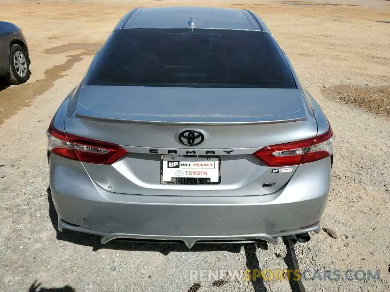 6 Photograph of a damaged car 4T1G11AK0LU381715 TOYOTA CAMRY 2020