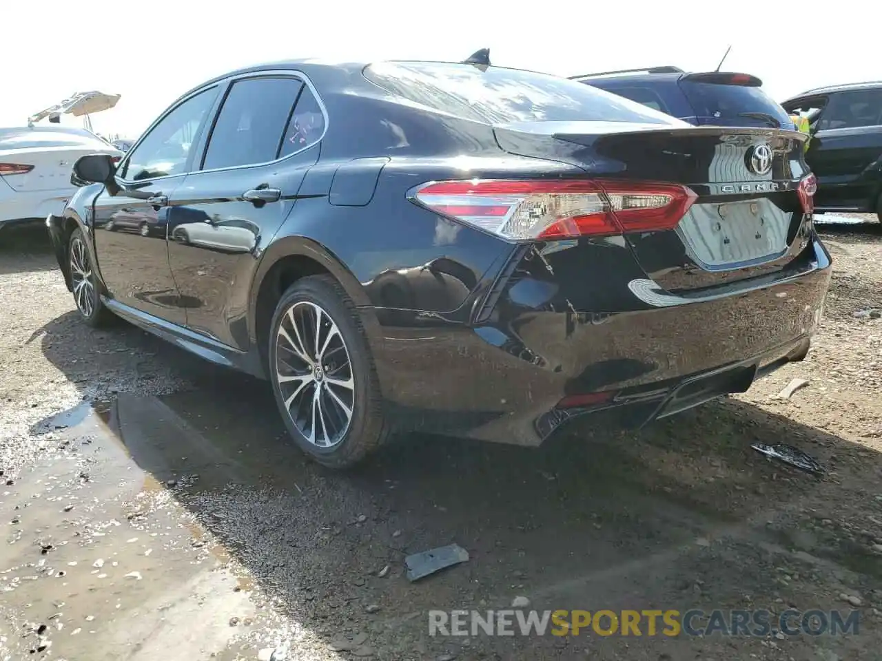 3 Photograph of a damaged car 4T1G11AK0LU400134 TOYOTA CAMRY 2020