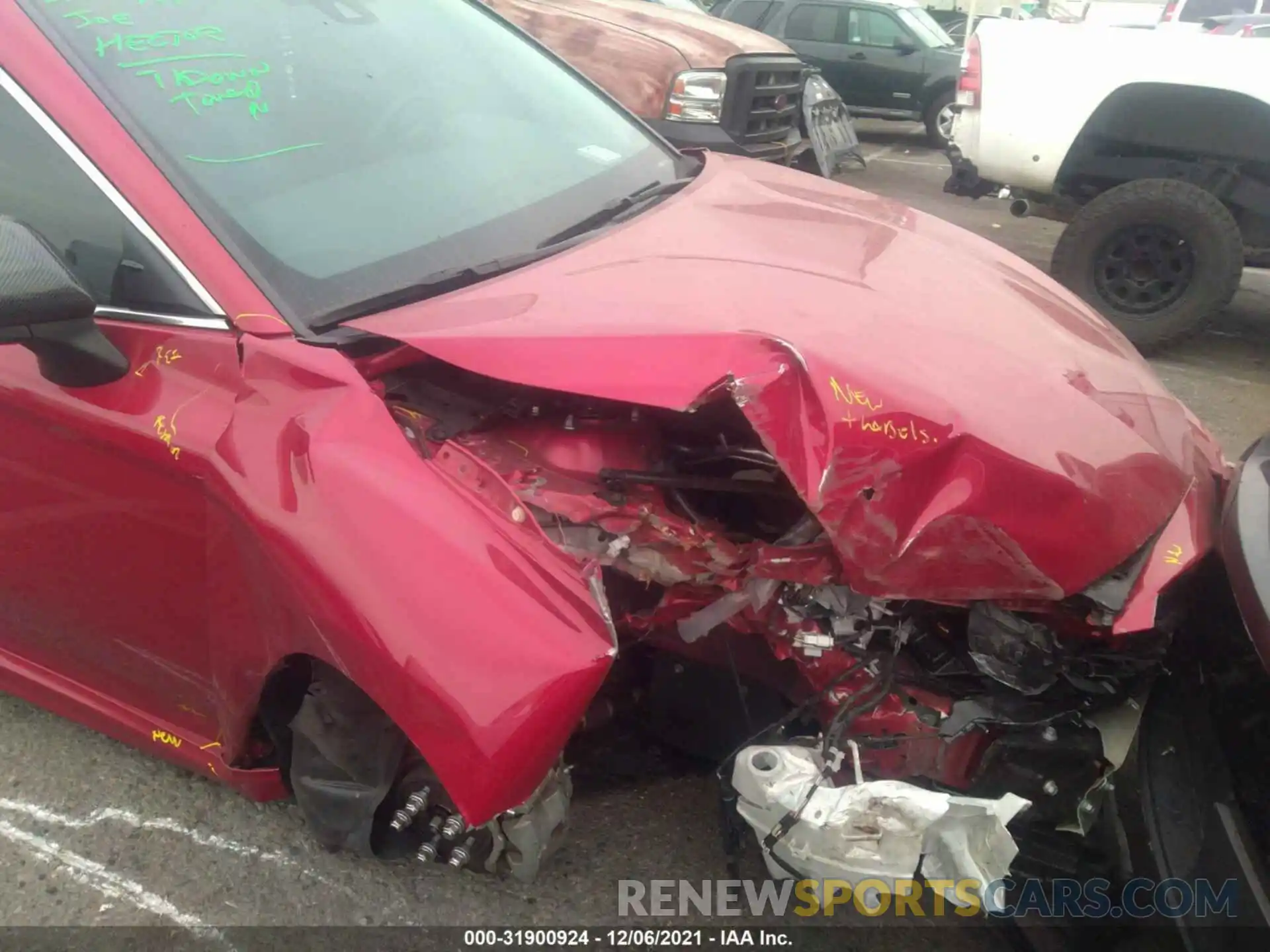 6 Photograph of a damaged car 4T1G11AK0LU400537 TOYOTA CAMRY 2020