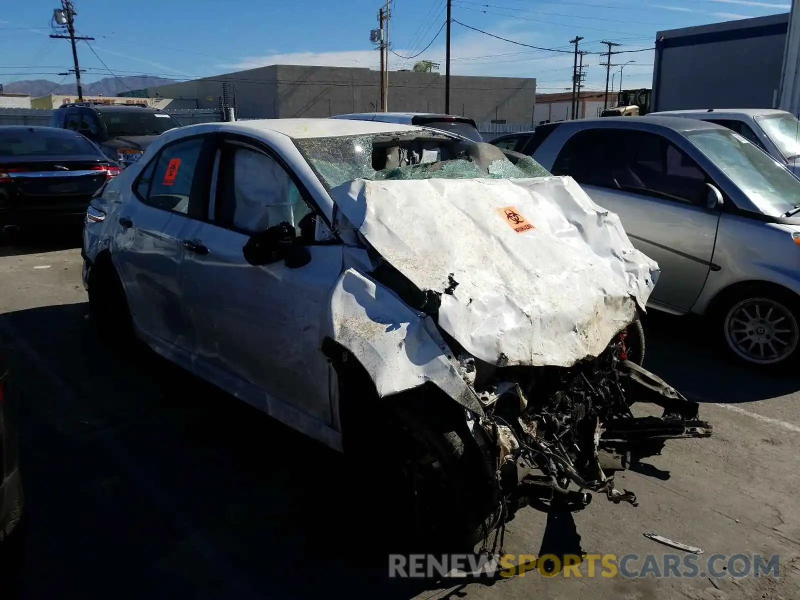 1 Photograph of a damaged car 4T1G11AK0LU401140 TOYOTA CAMRY 2020