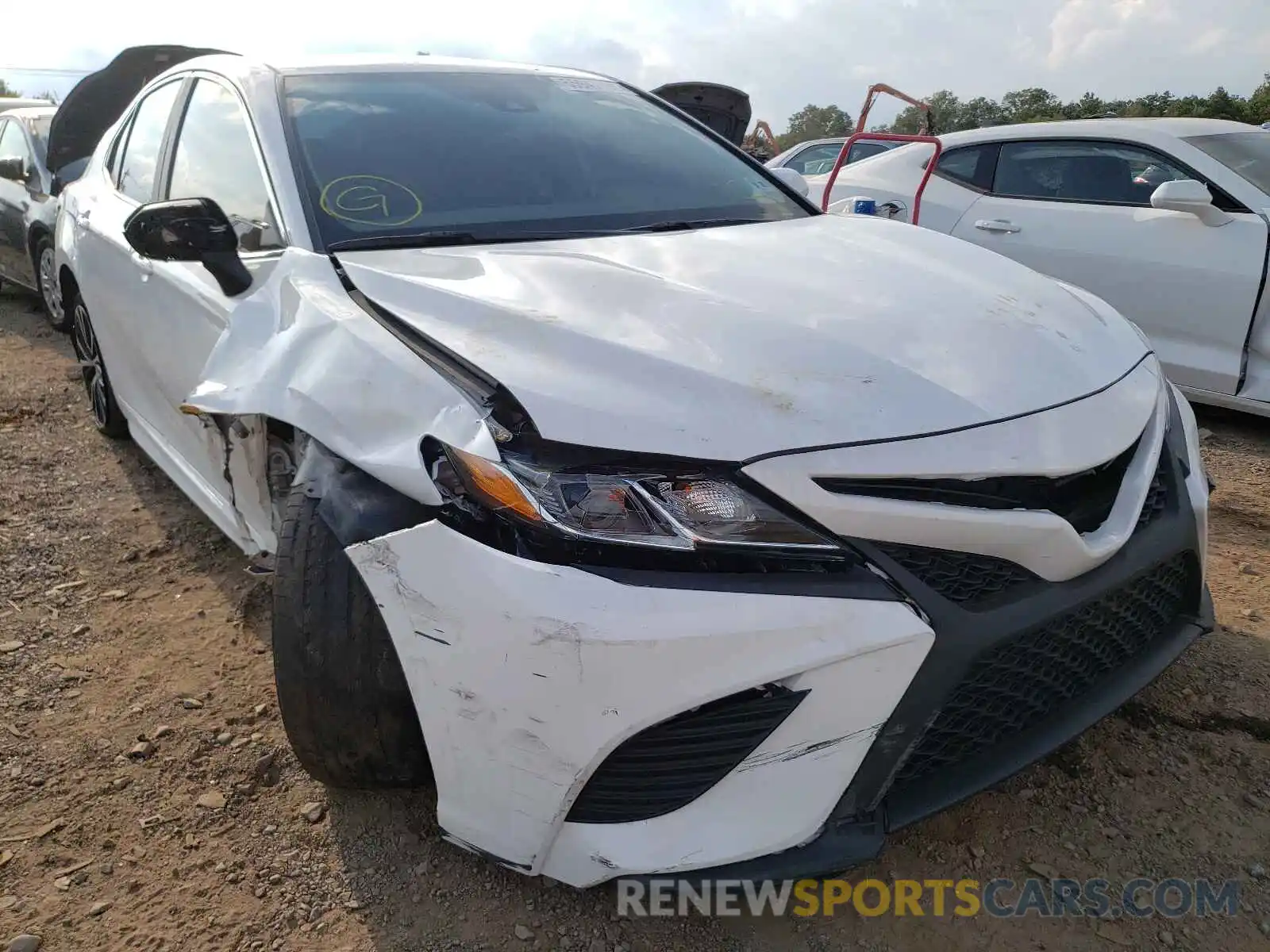 1 Photograph of a damaged car 4T1G11AK0LU500041 TOYOTA CAMRY 2020