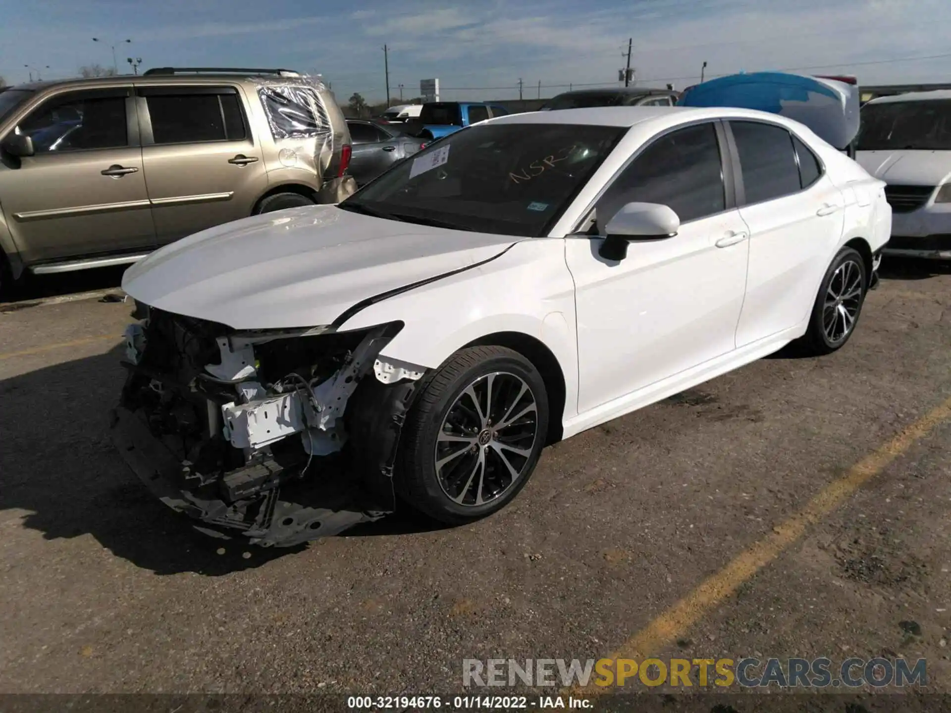 2 Photograph of a damaged car 4T1G11AK0LU500749 TOYOTA CAMRY 2020