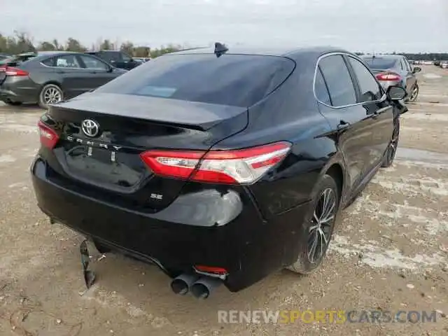 4 Photograph of a damaged car 4T1G11AK0LU502033 TOYOTA CAMRY 2020