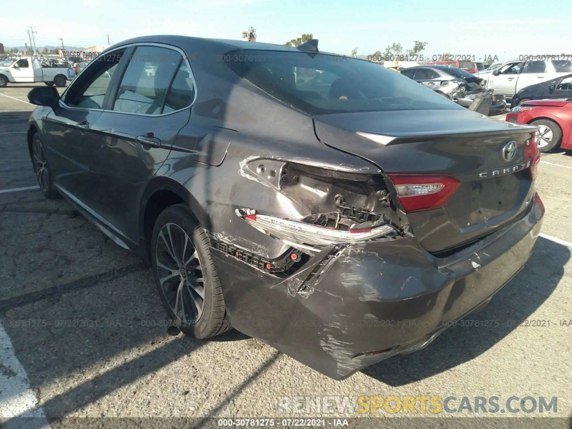 3 Photograph of a damaged car 4T1G11AK0LU502632 TOYOTA CAMRY 2020