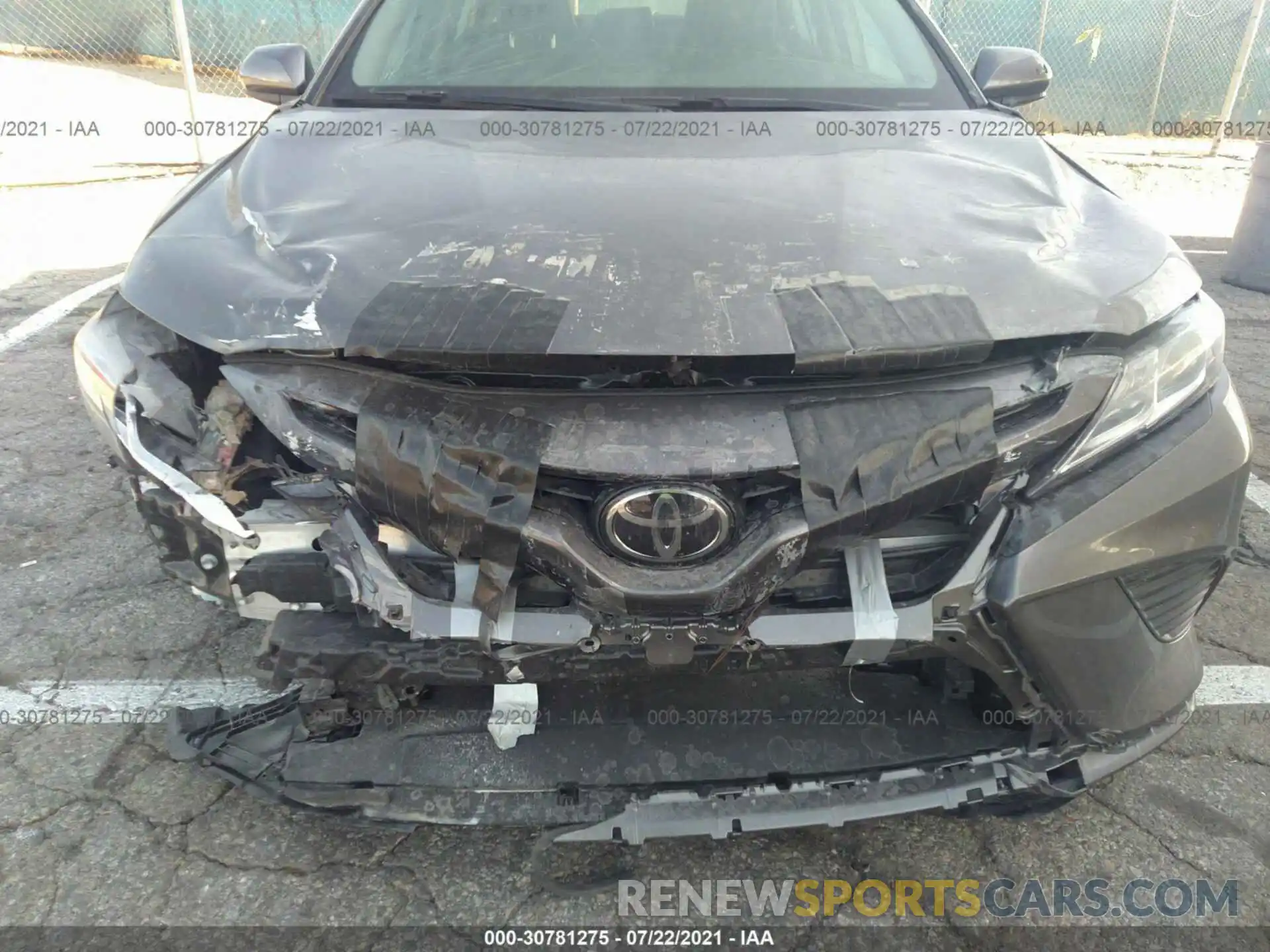 6 Photograph of a damaged car 4T1G11AK0LU502632 TOYOTA CAMRY 2020