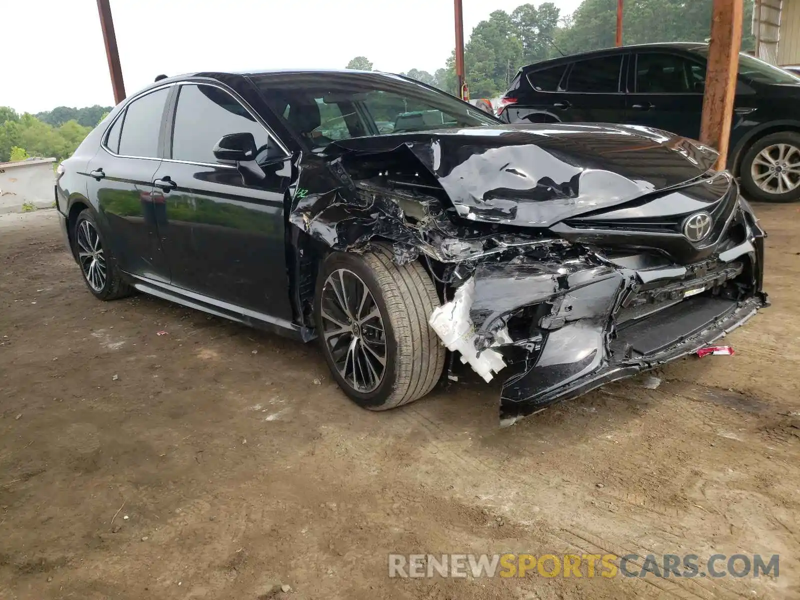 1 Photograph of a damaged car 4T1G11AK0LU504090 TOYOTA CAMRY 2020