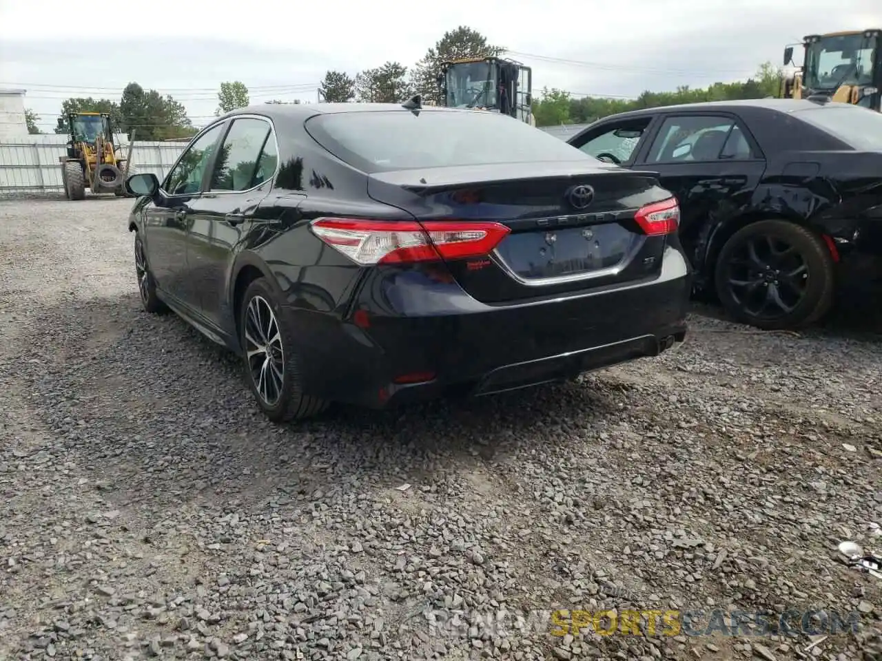 3 Photograph of a damaged car 4T1G11AK0LU505577 TOYOTA CAMRY 2020