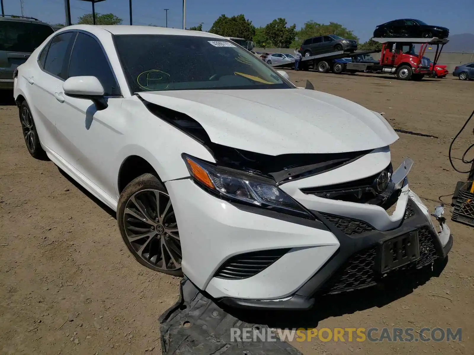 1 Photograph of a damaged car 4T1G11AK0LU505868 TOYOTA CAMRY 2020