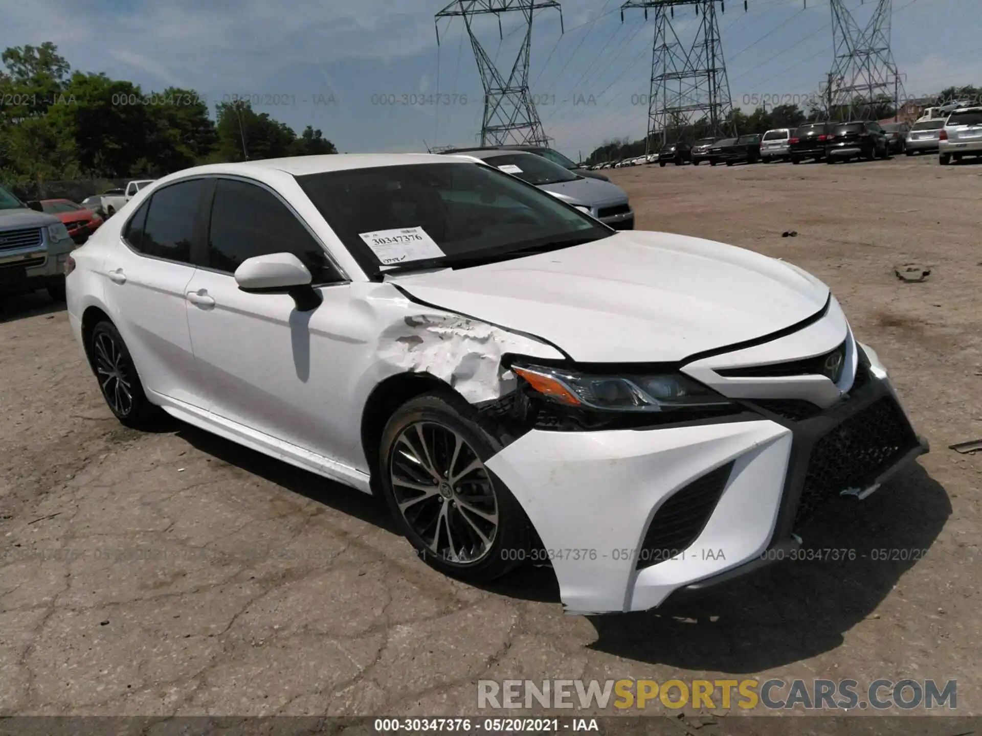 1 Photograph of a damaged car 4T1G11AK0LU505949 TOYOTA CAMRY 2020