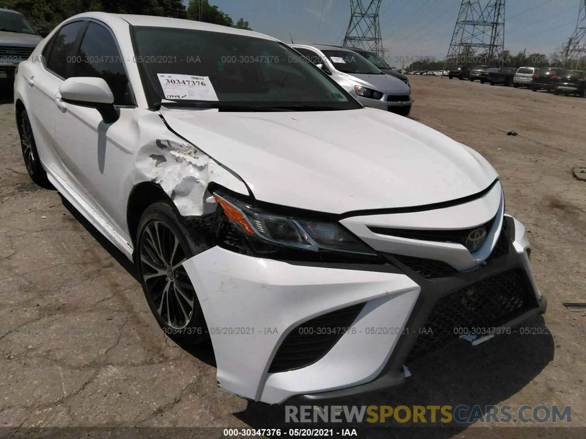 6 Photograph of a damaged car 4T1G11AK0LU505949 TOYOTA CAMRY 2020