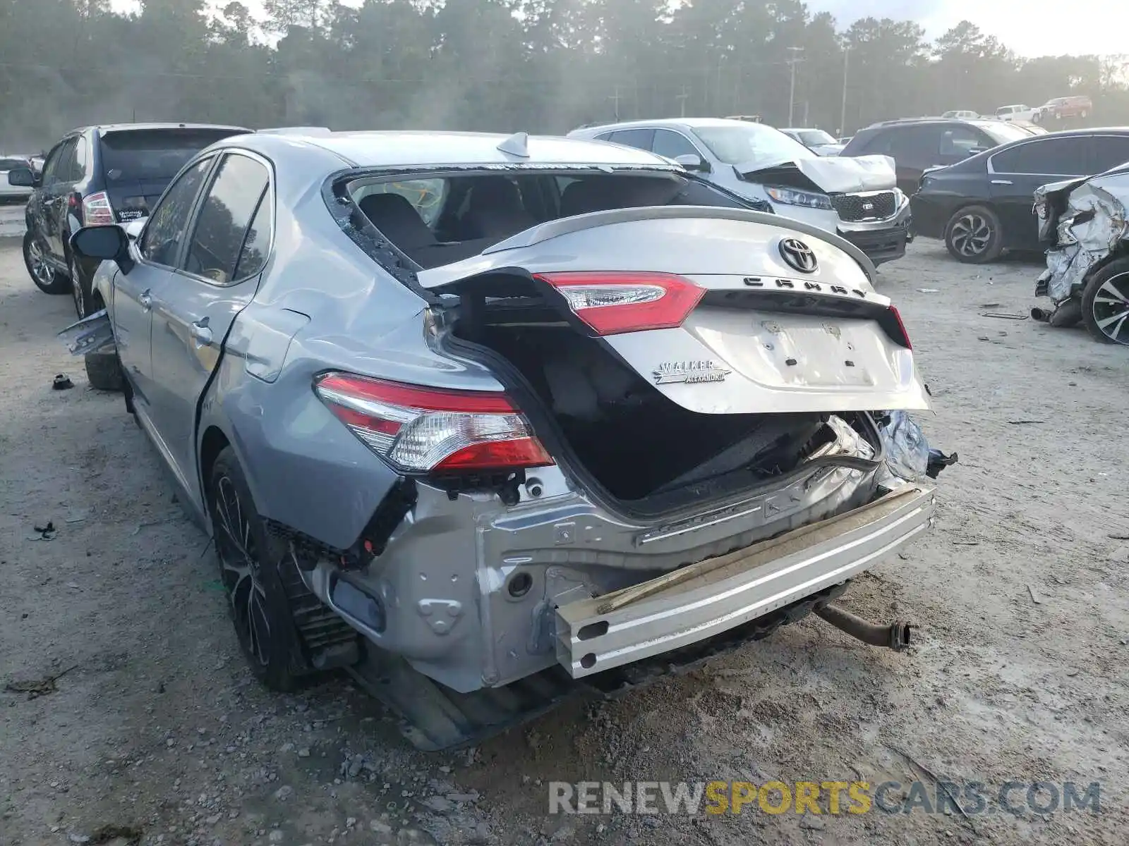 3 Photograph of a damaged car 4T1G11AK0LU506258 TOYOTA CAMRY 2020