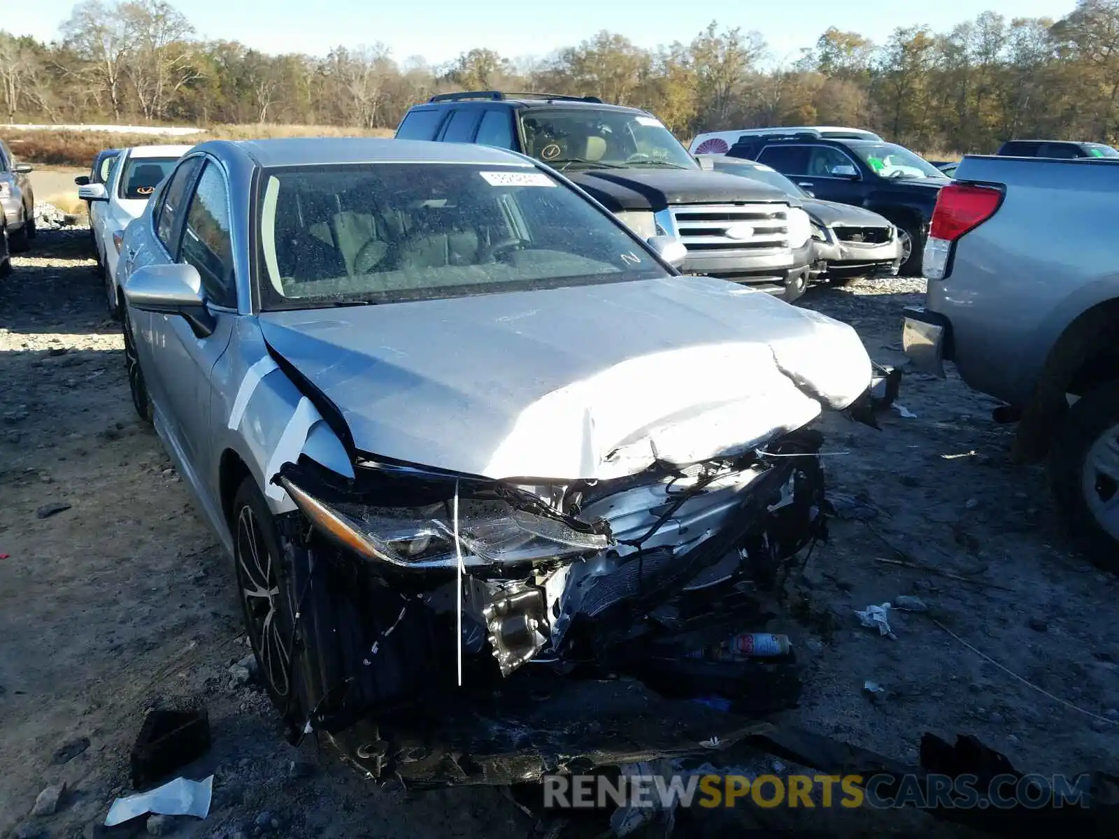 1 Photograph of a damaged car 4T1G11AK0LU507104 TOYOTA CAMRY 2020