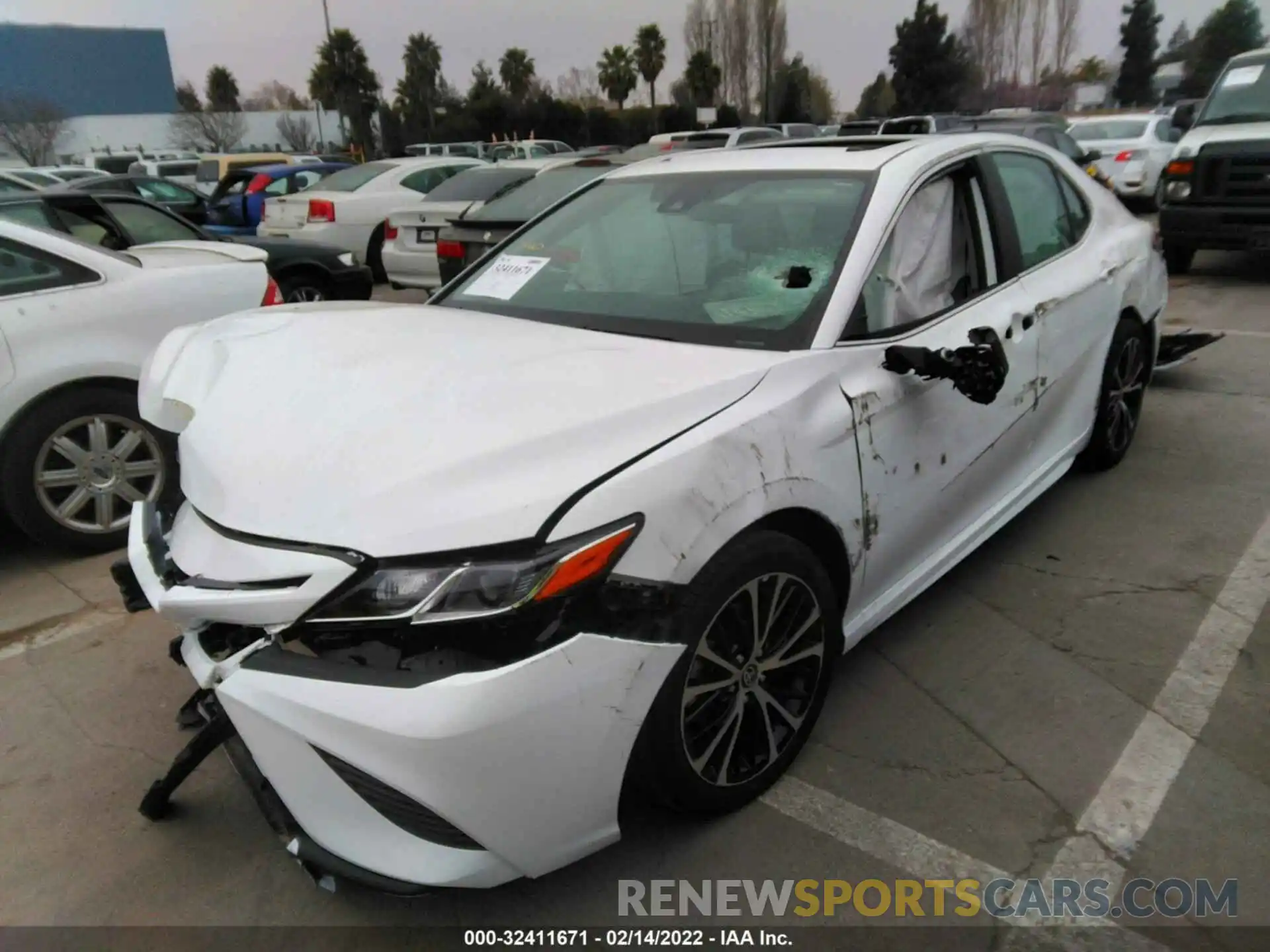 2 Photograph of a damaged car 4T1G11AK0LU510259 TOYOTA CAMRY 2020