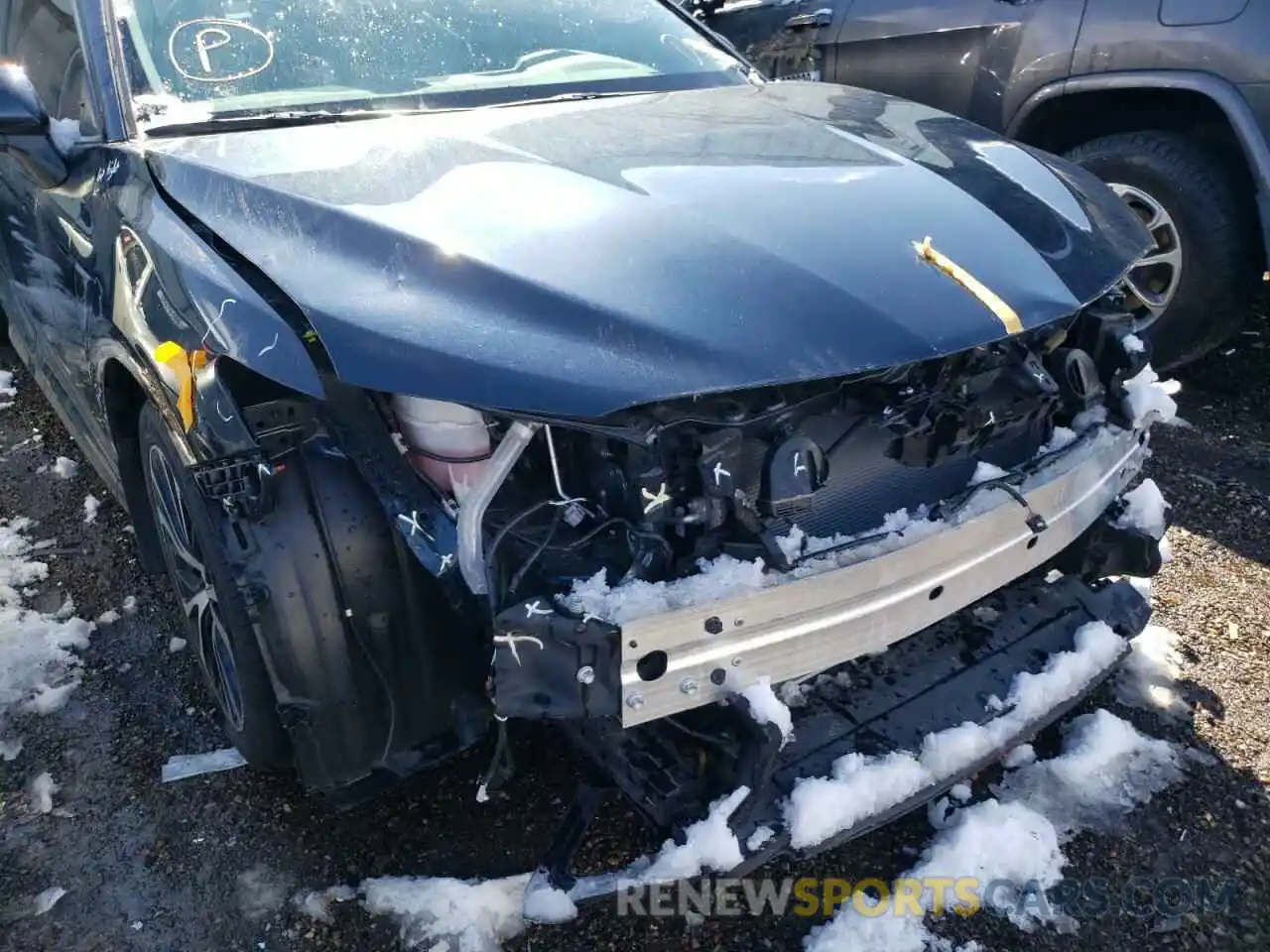 9 Photograph of a damaged car 4T1G11AK0LU865982 TOYOTA CAMRY 2020