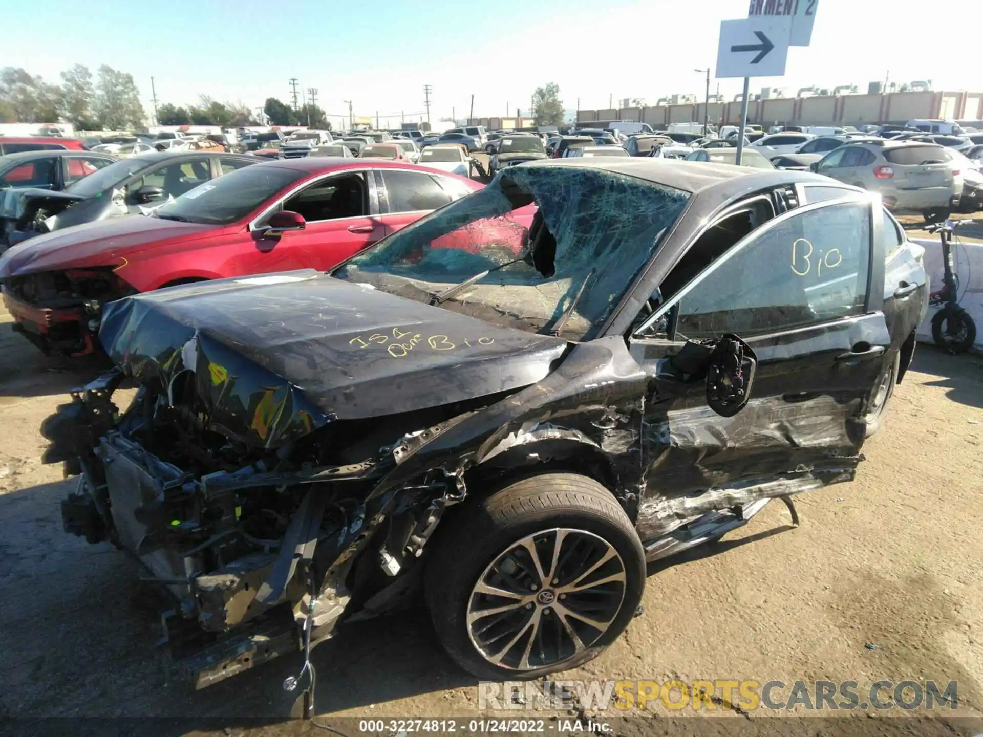 2 Photograph of a damaged car 4T1G11AK0LU866923 TOYOTA CAMRY 2020