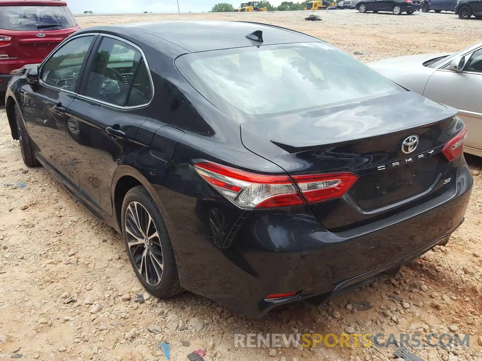 3 Photograph of a damaged car 4T1G11AK0LU870678 TOYOTA CAMRY 2020