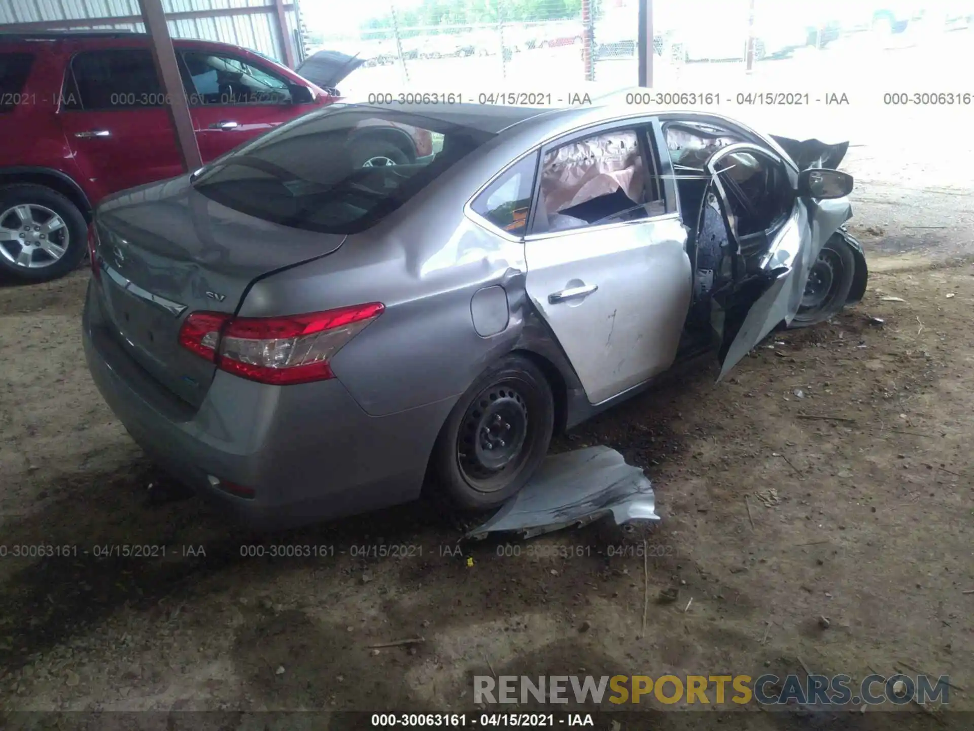 4 Photograph of a damaged car 4T1G11AK0LU870857 TOYOTA CAMRY 2020