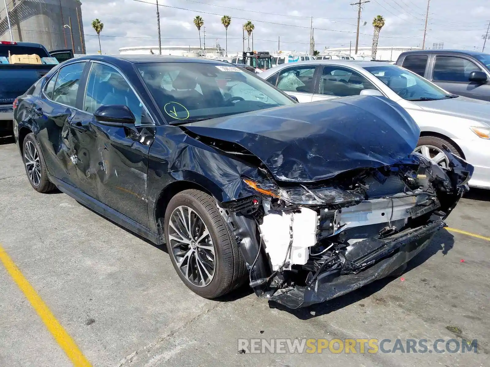 1 Photograph of a damaged car 4T1G11AK0LU874990 TOYOTA CAMRY 2020