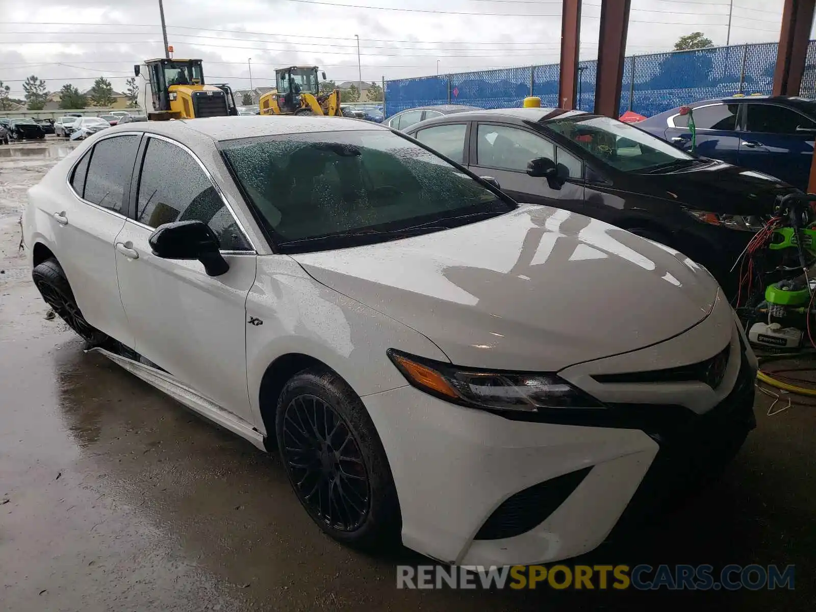 1 Photograph of a damaged car 4T1G11AK0LU883995 TOYOTA CAMRY 2020