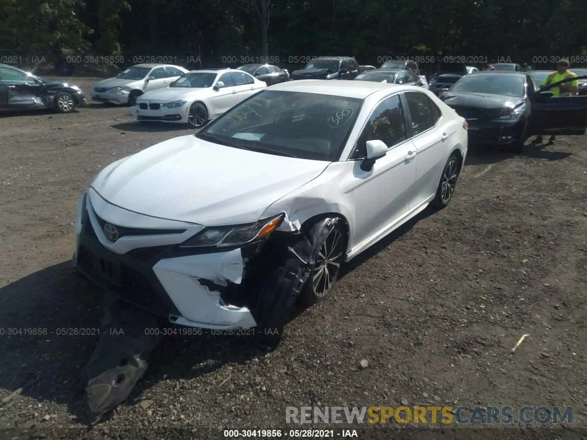 2 Photograph of a damaged car 4T1G11AK0LU884256 TOYOTA CAMRY 2020