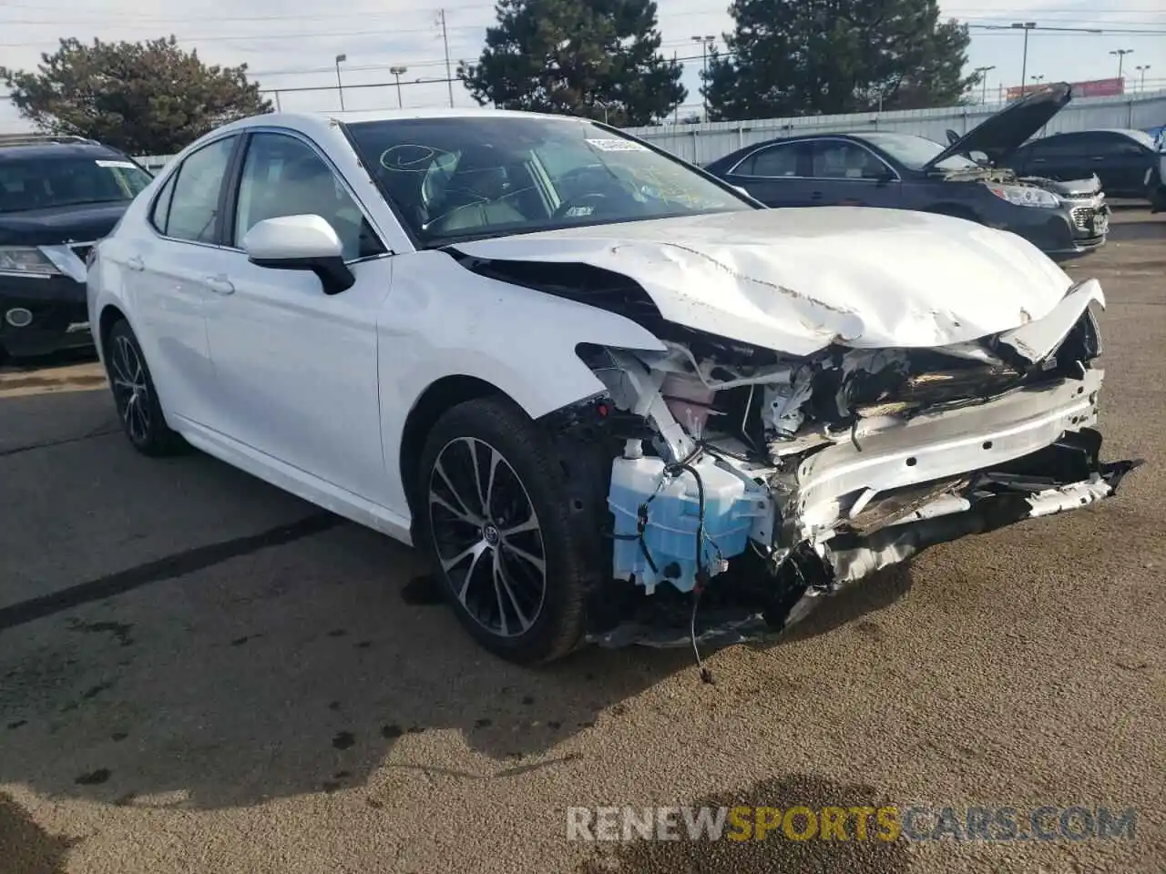 1 Photograph of a damaged car 4T1G11AK0LU887013 TOYOTA CAMRY 2020