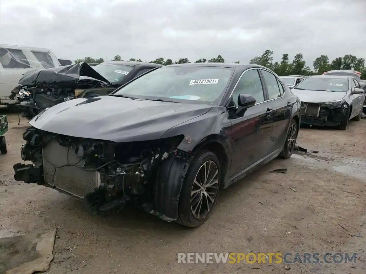 2 Photograph of a damaged car 4T1G11AK0LU889005 TOYOTA CAMRY 2020