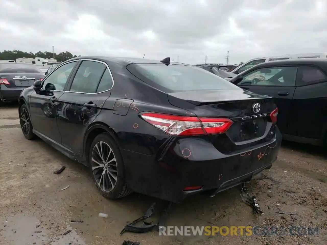 3 Photograph of a damaged car 4T1G11AK0LU889005 TOYOTA CAMRY 2020