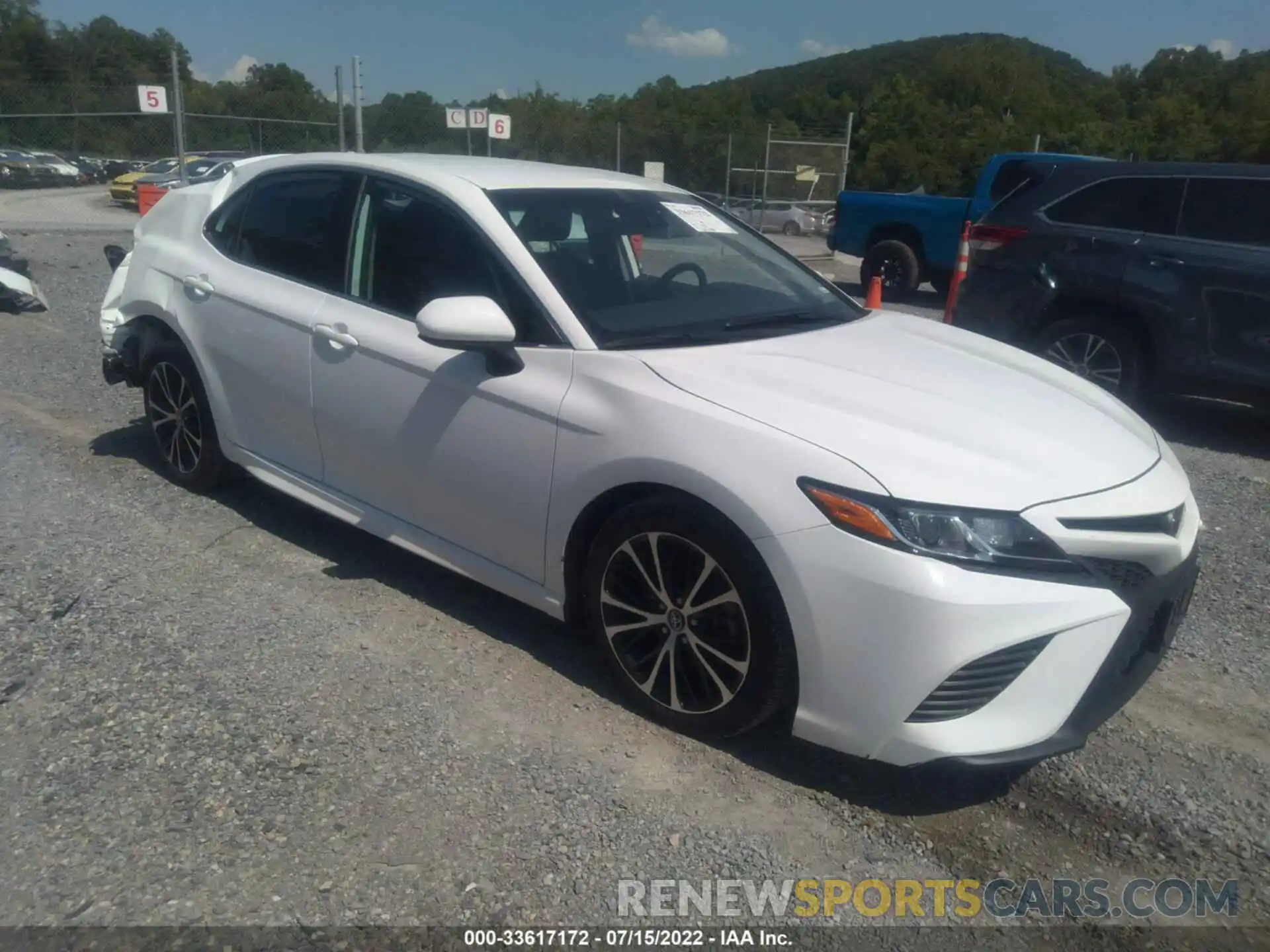 1 Photograph of a damaged car 4T1G11AK0LU891644 TOYOTA CAMRY 2020