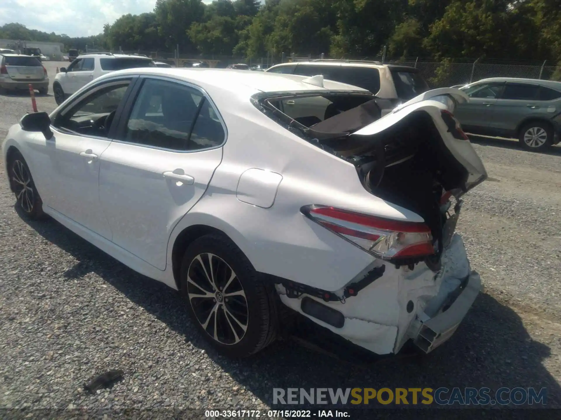 3 Photograph of a damaged car 4T1G11AK0LU891644 TOYOTA CAMRY 2020