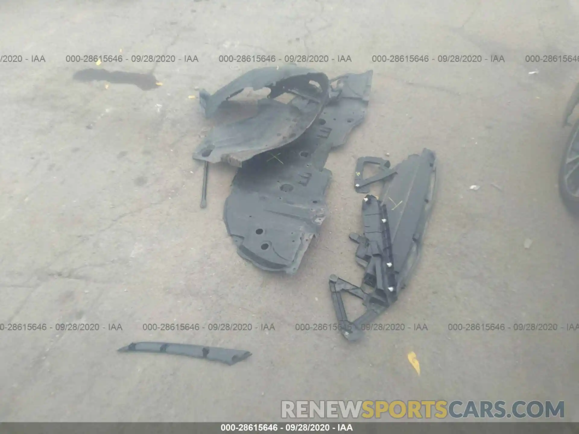 12 Photograph of a damaged car 4T1G11AK0LU895001 TOYOTA CAMRY 2020