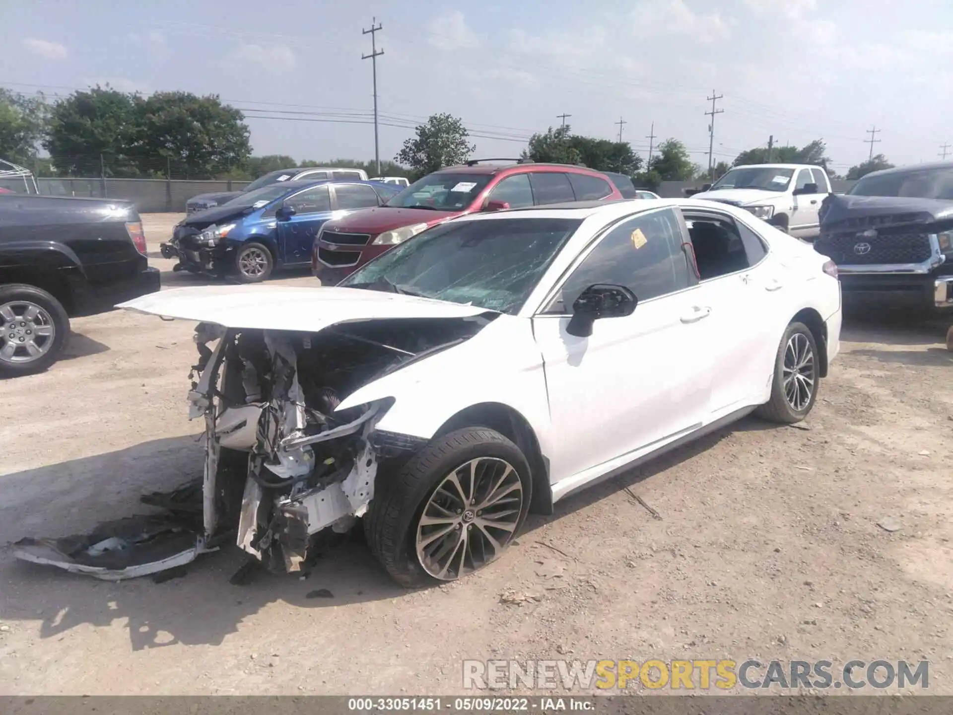 2 Photograph of a damaged car 4T1G11AK0LU899212 TOYOTA CAMRY 2020