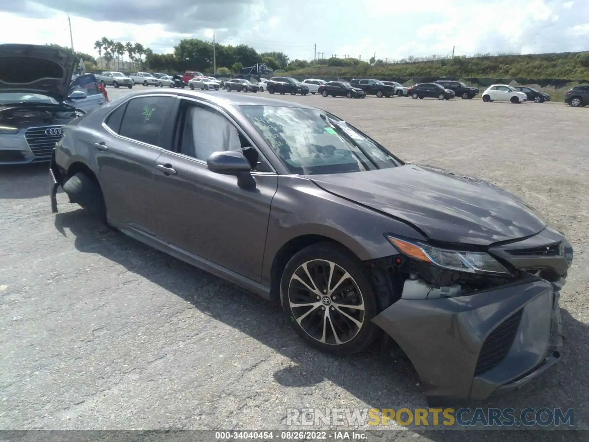 1 Photograph of a damaged car 4T1G11AK0LU901041 TOYOTA CAMRY 2020