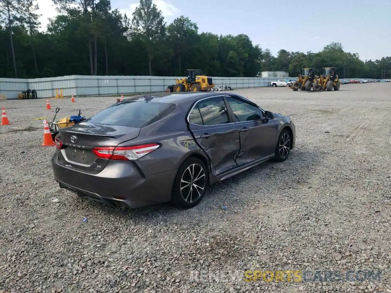 4 Photograph of a damaged car 4T1G11AK0LU902772 TOYOTA CAMRY 2020