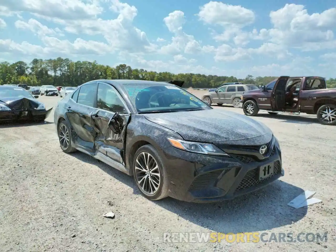 1 Photograph of a damaged car 4T1G11AK0LU903064 TOYOTA CAMRY 2020