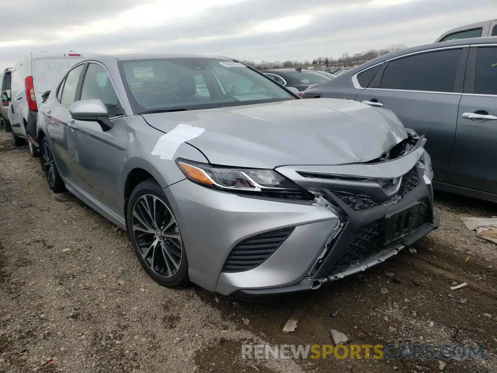 1 Photograph of a damaged car 4T1G11AK0LU903811 TOYOTA CAMRY 2020