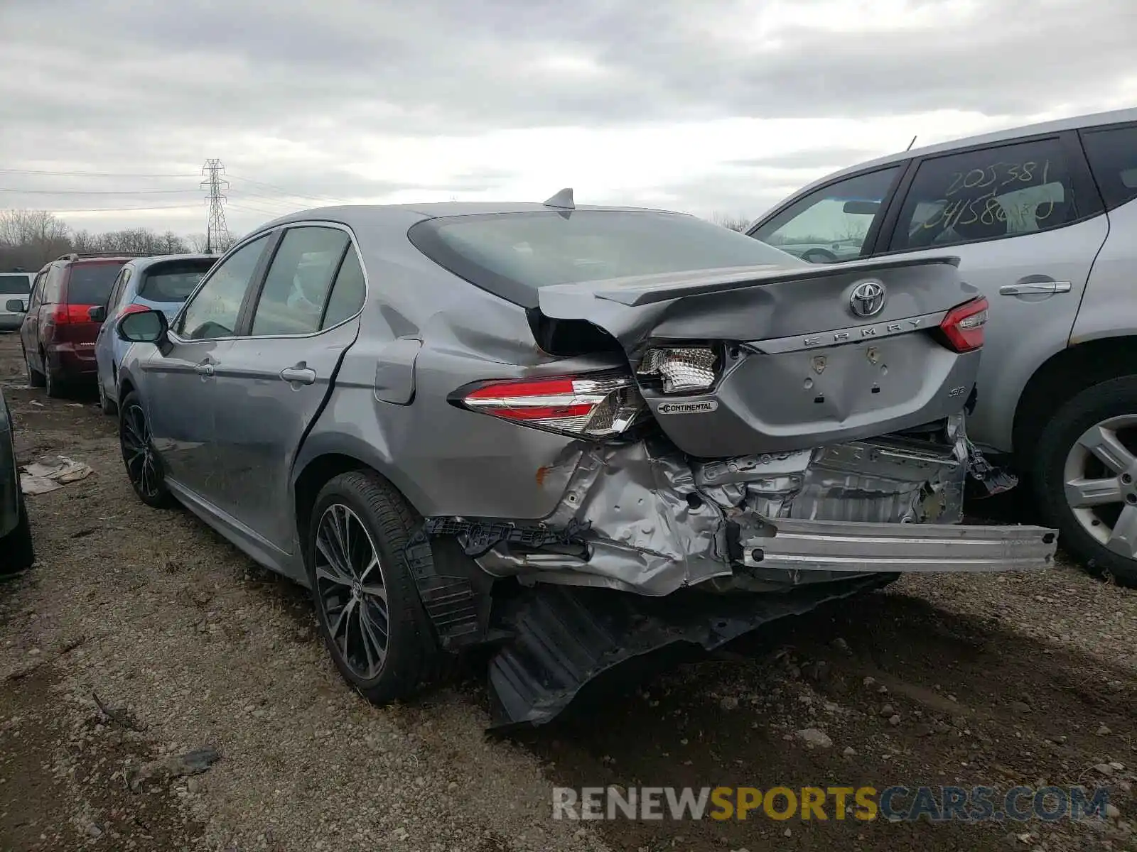 3 Photograph of a damaged car 4T1G11AK0LU903811 TOYOTA CAMRY 2020