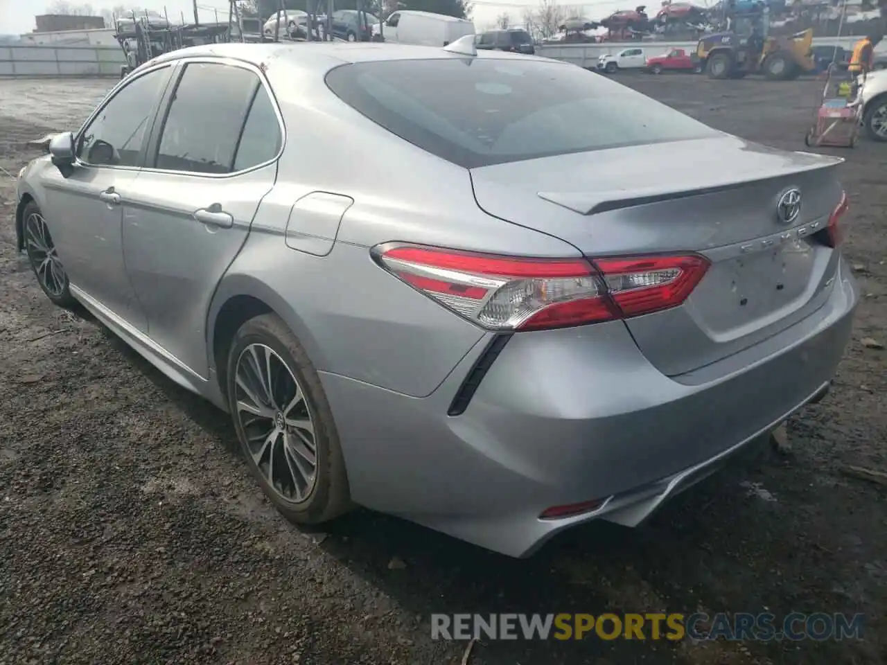 3 Photograph of a damaged car 4T1G11AK0LU905042 TOYOTA CAMRY 2020