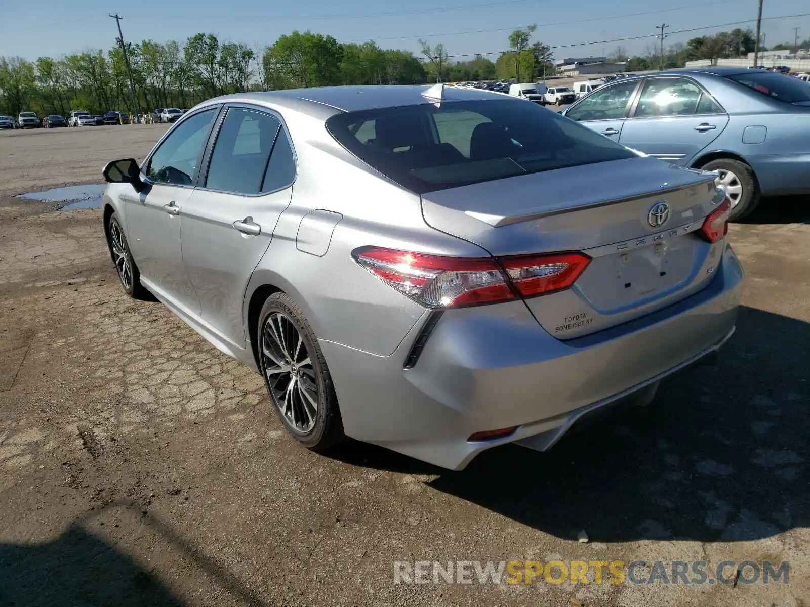 3 Photograph of a damaged car 4T1G11AK0LU908474 TOYOTA CAMRY 2020