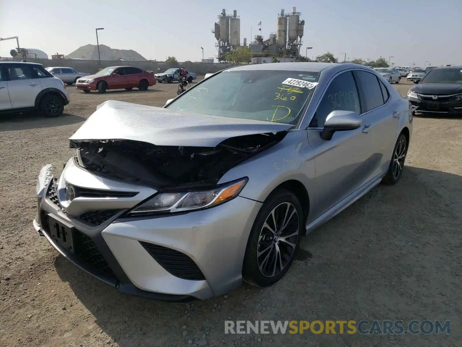 2 Photograph of a damaged car 4T1G11AK0LU911410 TOYOTA CAMRY 2020