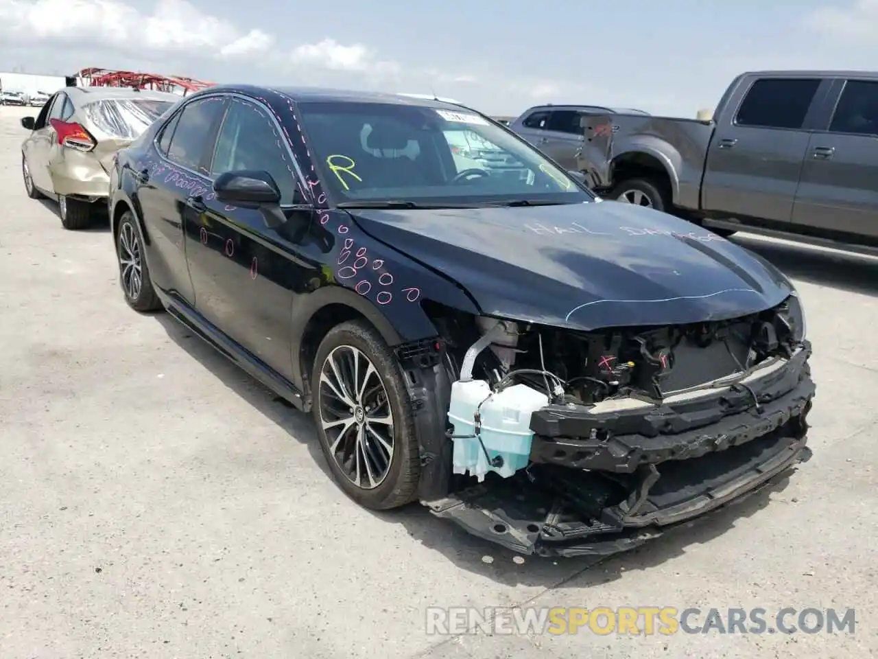 1 Photograph of a damaged car 4T1G11AK0LU913125 TOYOTA CAMRY 2020